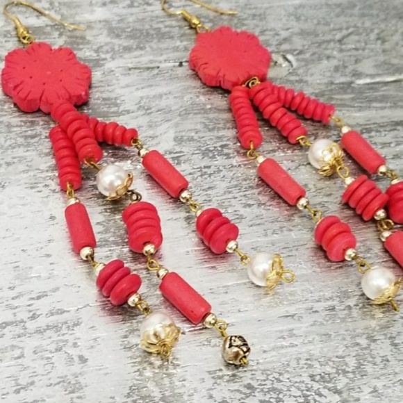 DANGLING RED EARRINGS - Picture 3 of 4